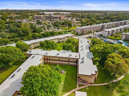 219-752 Lori Dr, Palm Springs, FL, 33461-1294 | Card Image