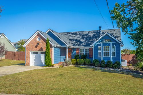 2306 Ashford Dr, Chattanooga, TN, 37421-1831 | Card Image