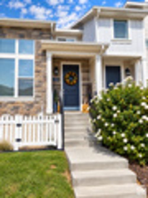 770 E 975 N, Layton, UT, 84041-2700 | Card Image