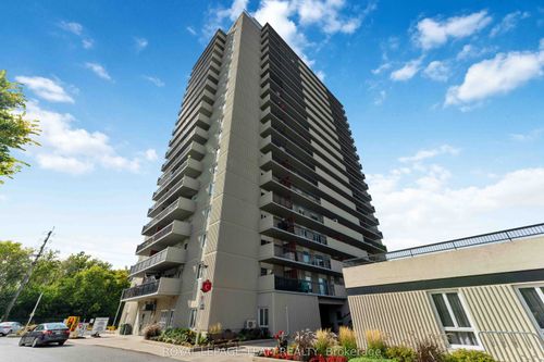 606-158C Mcarthur Ave, Vanier, ON, K1L8E7 | Card Image