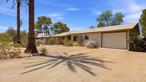 5449 E Burns St, Tucson, AZ, 85711-3125 | Card Image