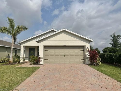 18541 Cronin Sand Ln, NORTH FORT MYERS, FL, 33917-3896 | Card Image