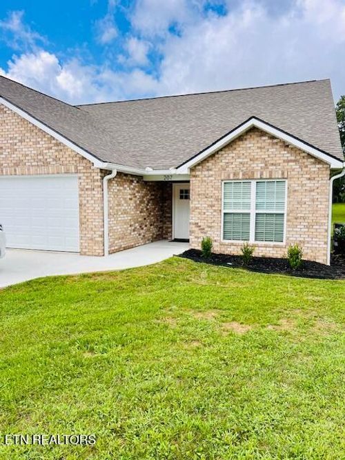 207 Amerine Rd, Maryville, TN, 37804-5303 | Card Image