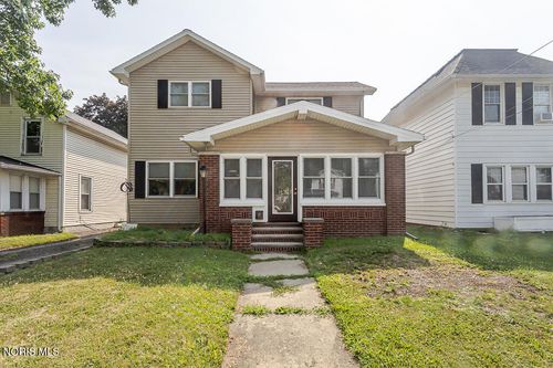 132 N Brunell St, Wauseon, OH, 43567-1302 | Card Image