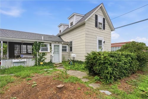 96 Silver Spring Avenue, East Providence, RI, 02915 | Card Image