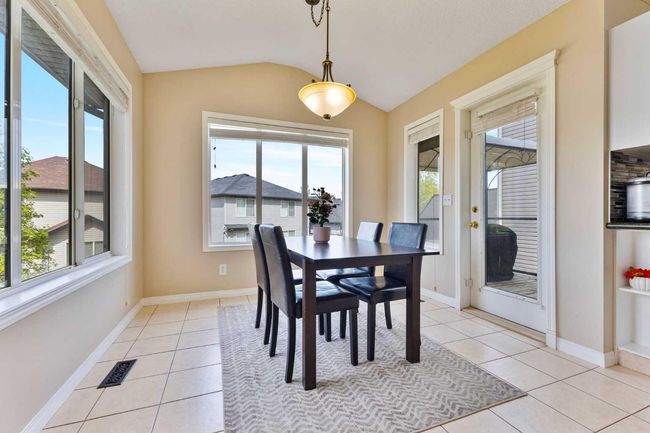 74 Weston Green Sw, House other with 4 bedrooms, 4 bathrooms and 4 parking in Calgary AB | Image 10