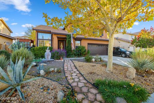 3734 Las Palmas Ave, Palmdale, CA, 93550-8124 | Card Image