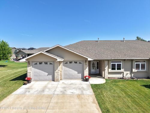 1492 Sagebrush Court, Dickinson, ND, 58601 | Card Image