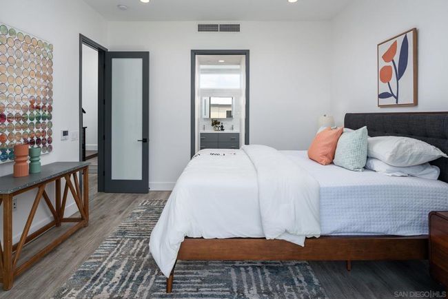 3 - 4079 1 St Ave, Condo with 2 bedrooms, 2 bathrooms and 2 parking in San Diego CA | Image 18