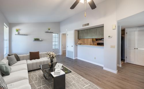 202-1333 E Morten Ave, Phoenix, AZ, 85020-4556 | Card Image