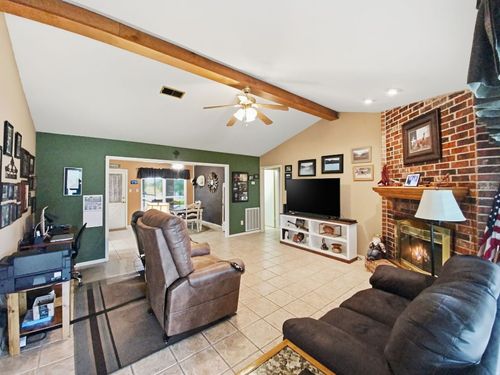 2770 Trey Ln, Brenham, TX, 77833-7155 | Card Image