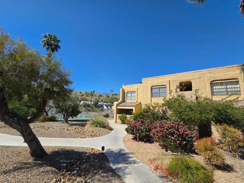 i6-5300 E Waverly Dr, Palm Springs, CA, 92264-6143 | Card Image