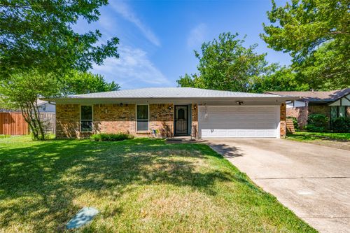 1304 Midbury Ct, Arlington, TX, 76015-1450 | Card Image