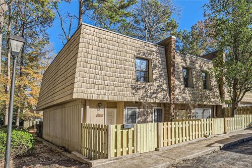 6424 Woodstone Way, Morrow, GA, 30260-1739 | Card Image