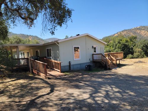 37041 Dunlap Rd, Yokuts Valley, CA, 93675-9606 | Card Image
