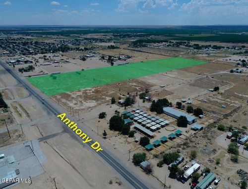 2025 Anthony Dr, Anthony, NM, 88021-9018 | Card Image