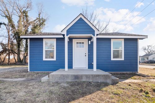 2601 E 11th St N, Wichita, KS, 67214-2556 | Card Image