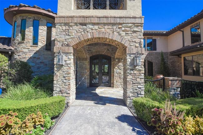 Arrive at this exquisite home | Image 10