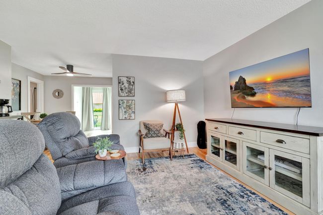 APT-10 - 3210 Meridian Way S, Condo with 2 bedrooms, 2 bathrooms and null parking in Palm Beach Gardens FL | Image 4