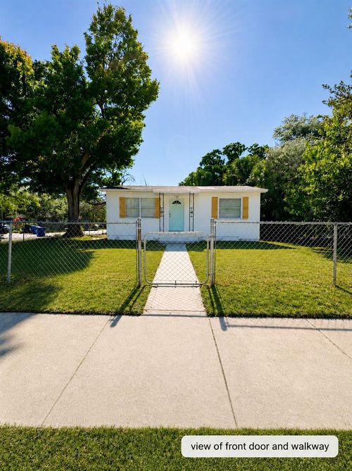1543 43rd St S, ST PETERSBURG, FL, 33711-2736 | Card Image