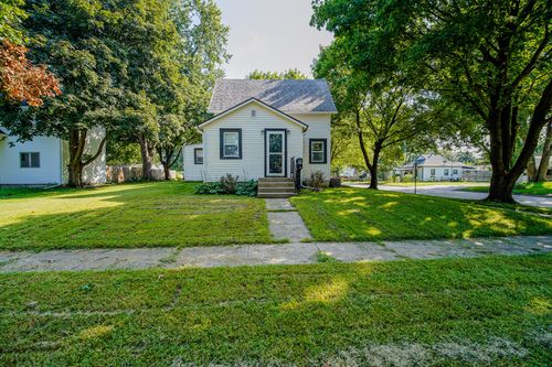 1402 13th St, Boone, IA, 50036-2319 | Card Image