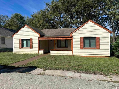 151 N Mcpherson St, Hopkinsville, KY, 42240-2285 | Card Image