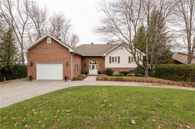 68 Beaver Creek Trail, House other with 3 bedrooms, 2 bathrooms and 6 parking in Pembroke ON | Image 2