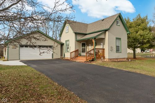 990 Wilson Way, Franklin, IN, 46131-7042 | Card Image