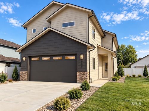 634 S Cassandra Ave, Kuna, ID, 83634-2368 | Card Image
