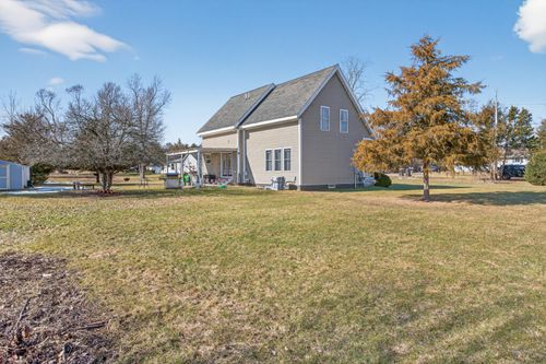 129 Kathy Ln, Brooklyn, MI, 49230-9765 | Card Image