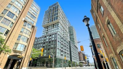 1204 - 158 Front St E, Condo with 1 bedrooms, 1 bathrooms and null parking in Toronto ON | Image 3