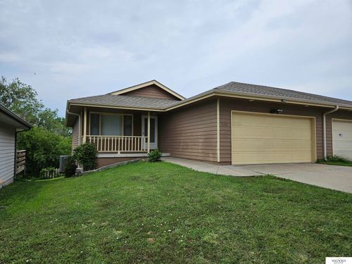 3241 Mickaela Ln, Lincoln, NE, 68521-4627 | Card Image