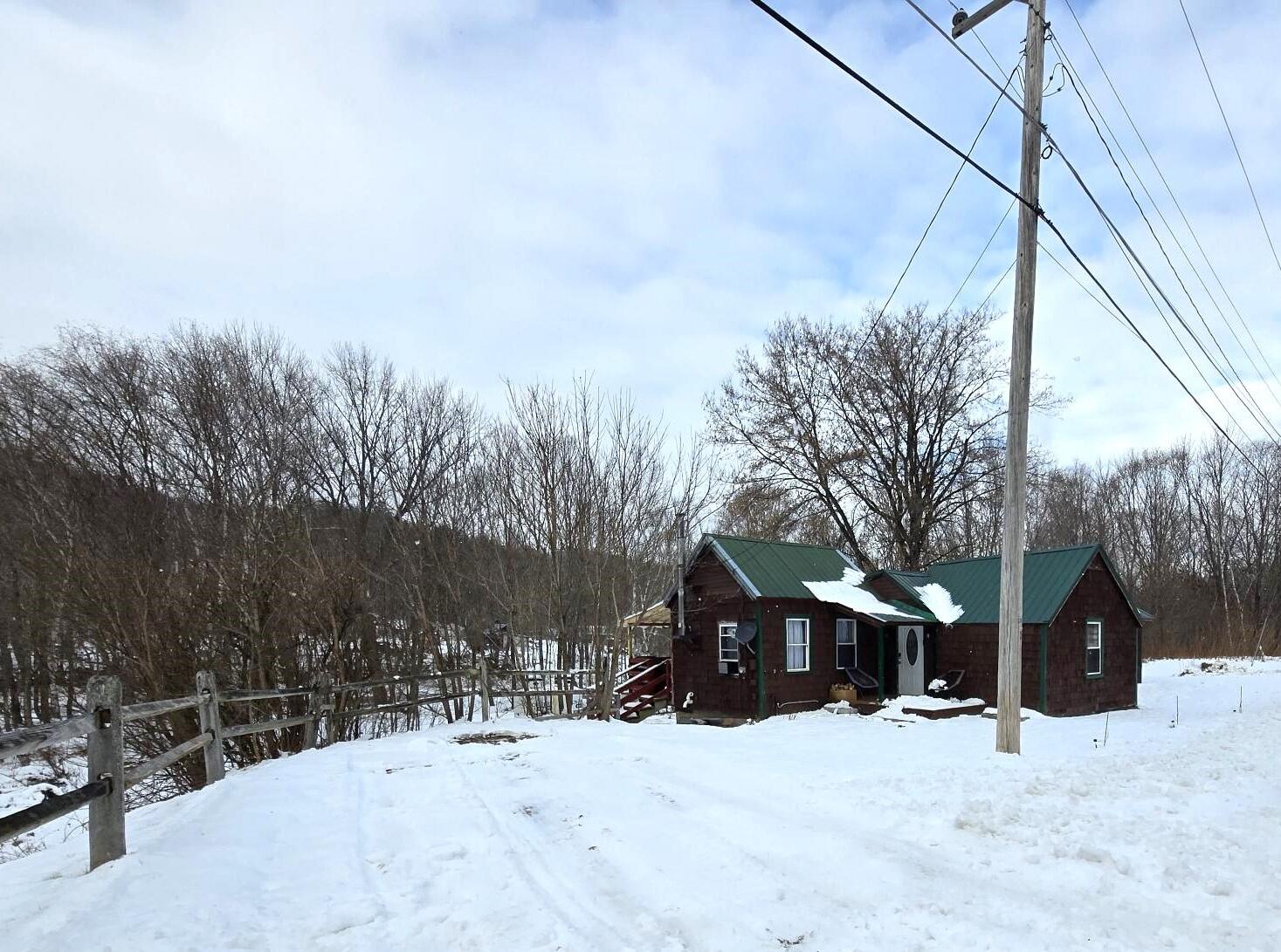 Roxbury Rd, Mexico, ME 04257