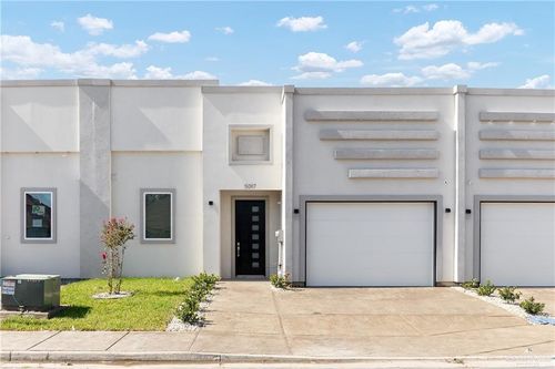 5101 Sequoia Ave, McAllen, TX, 78501-8638 | Card Image