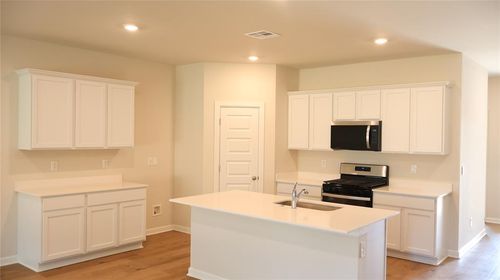 2906 Casey Drive Drive, Yukon, OK, 73099 | Card Image