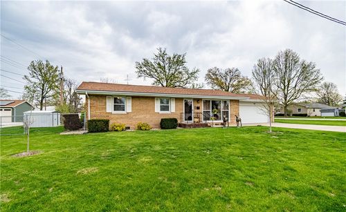 605 W North 9th St, Shelbyville, IL, 62565-1023 | Card Image