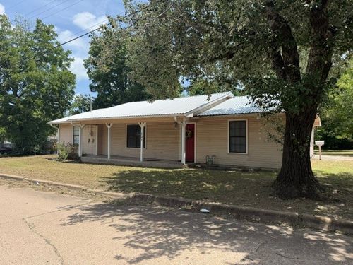131 Se 7th St, Cooper, TX, 75432-2636 | Card Image