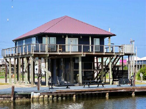 1205 Highway 1, Grand Isle, LA, 70358-9705 | Card Image