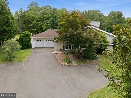 10108 Baileysburg Ln, NOKESVILLE, VA, 20181-1101 | Card Image