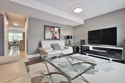 3 - 31 Massey St, Condo with 3 bedrooms, 3 bathrooms and 1 parking in Toronto ON | Image 3