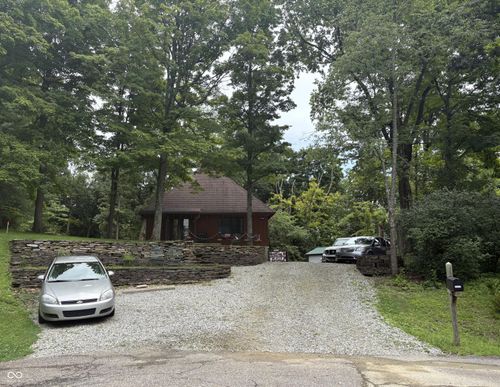 20900 Ferngrove Ct, Lawrenceburg, IN, 47025-9042 | Card Image