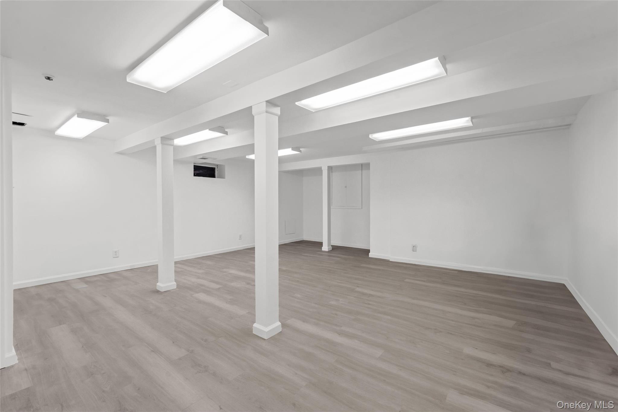 Residential in North Hempstead 4