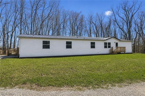 2525 Panther Dr Ne, New Lexington, OH, 43764-9081 | Card Image
