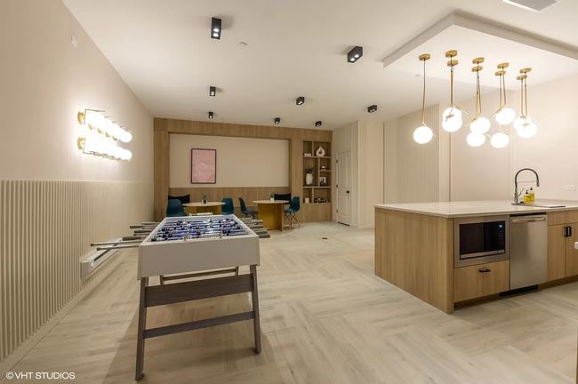 103 - 4177 W Belmont Ave, Condo with 3 bedrooms, 2 bathrooms and 2 parking in Chicago IL | Image 18