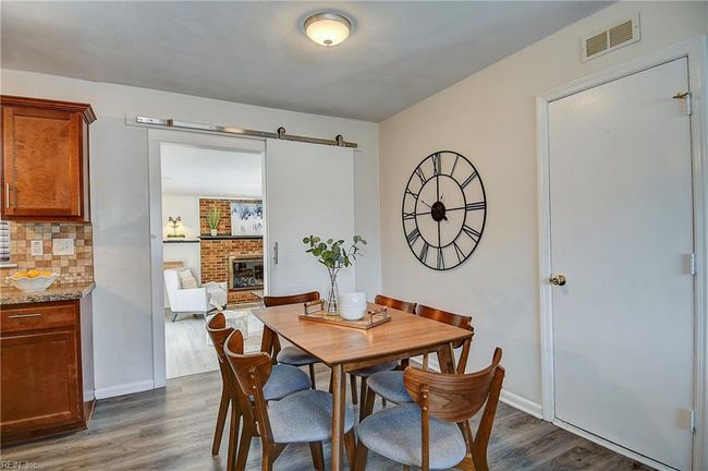 Dining area | Image 18