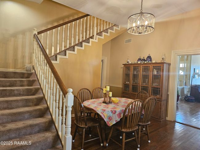 Dining | Image 6