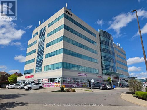 212-2250 Bovaird Dr E, Brampton, ON, L6R0W3 | Card Image