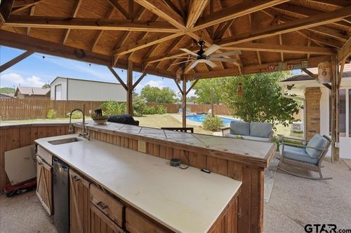 130 Mulberry St, Van, TX, 75790-3826 | Card Image