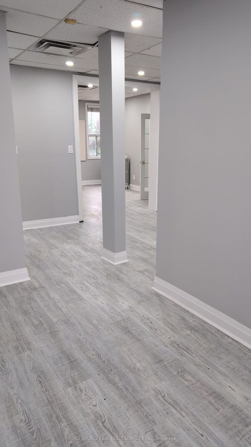 main-floor-504 Main St E, Hamilton, ON, L8N1K7 | Card Image