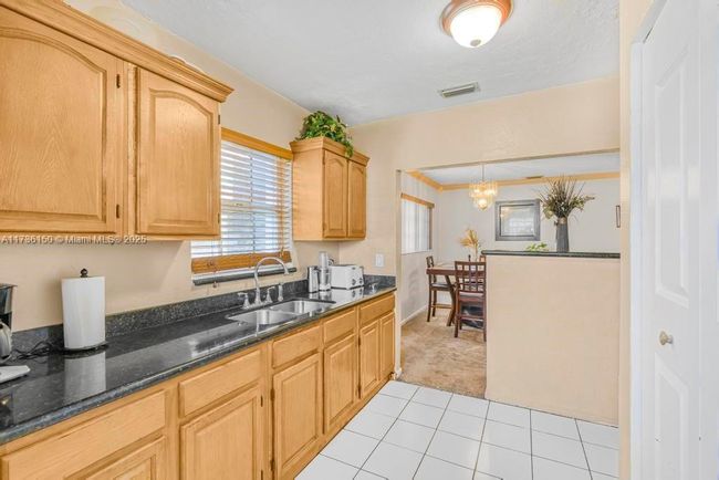 5320 Sw 18 Th St, House other with 3 bedrooms, 1 bathrooms and null parking in West Park FL | Image 12